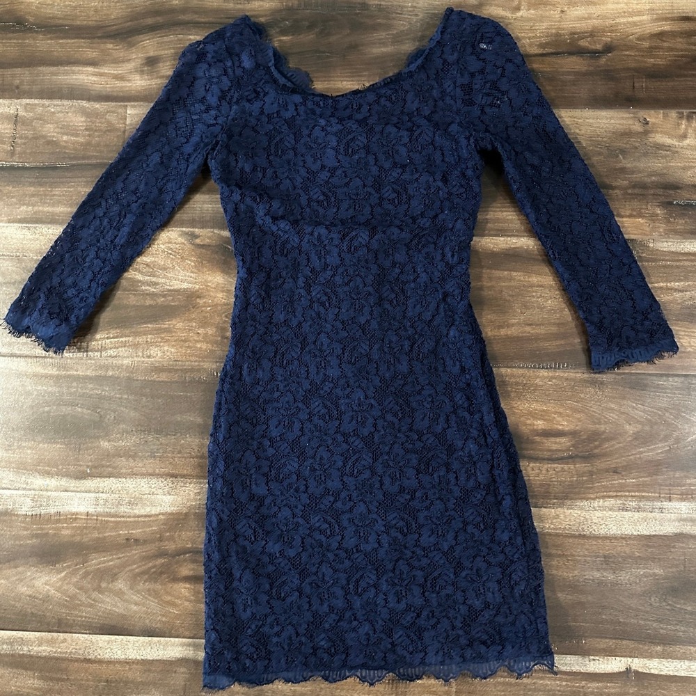 Diane von Furstenberg DVF Zarita Navy Blue Lace Long Sleeve Mini Dress Size 0